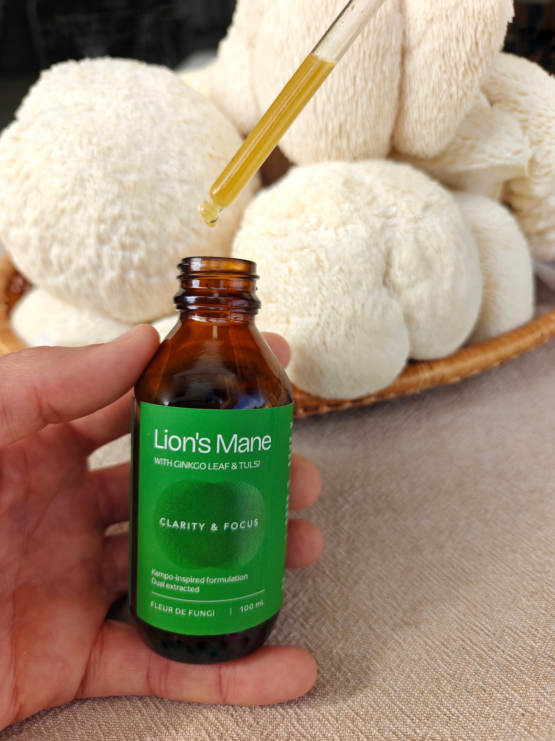 Lion's Mane mushroom extract dropper detail, Fleur de Fungi